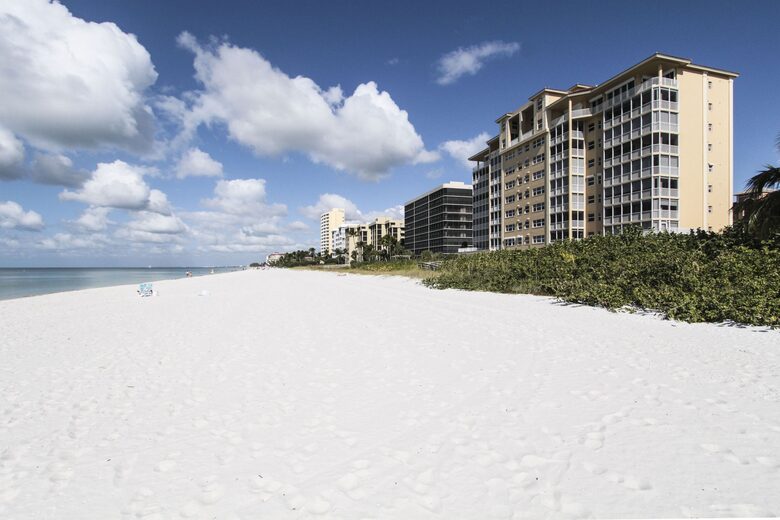 Sea Chase Naples Oceanfront Getaway - Naples, Florida