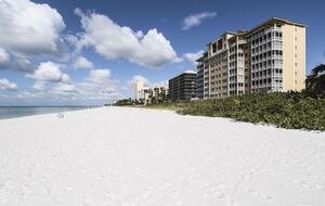 Sea Chase Naples Oceanfront Getaway - Naples, Florida