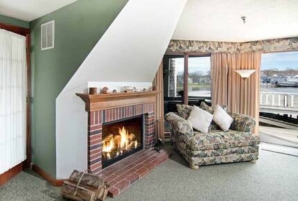 Waterscape Views in the Kennebunks - Kennebunk, Maine