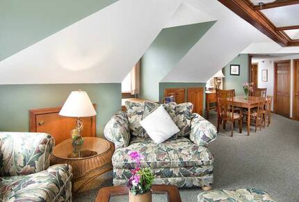 Waterscape Views in the Kennebunks - Kennebunk, Maine