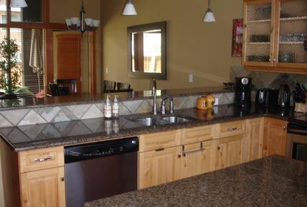 CopperSide in Lakeview Meadows - Invermere, Canada