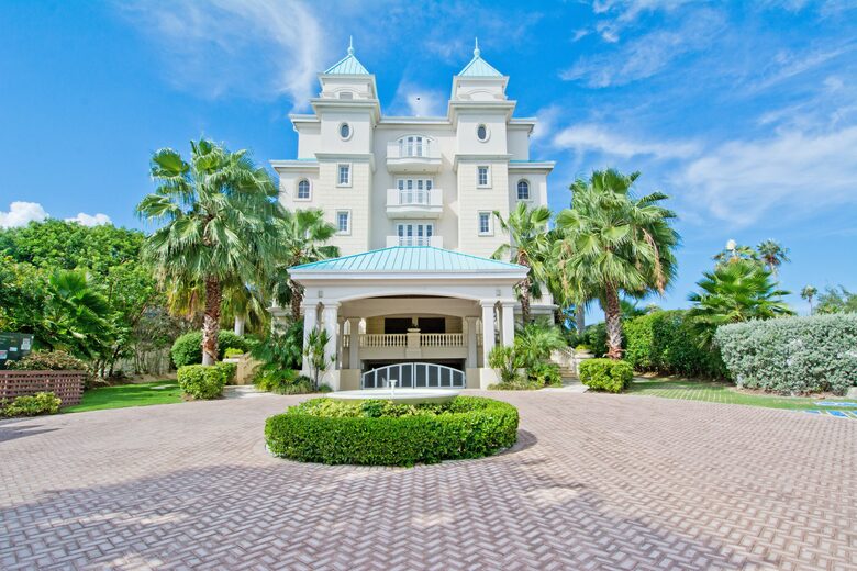 Incredible Views Of Seven Mile Beach, Grand Cayman - Seven Mile Beach, Cayman Islands