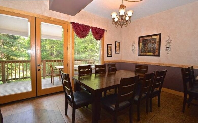 Chateau Lauren - Shaver Lake, California