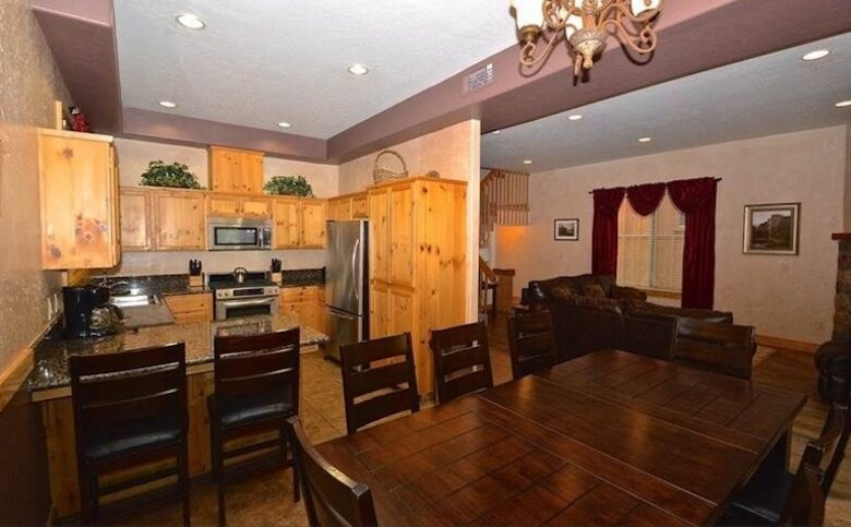 Chateau Lauren - Shaver Lake, California