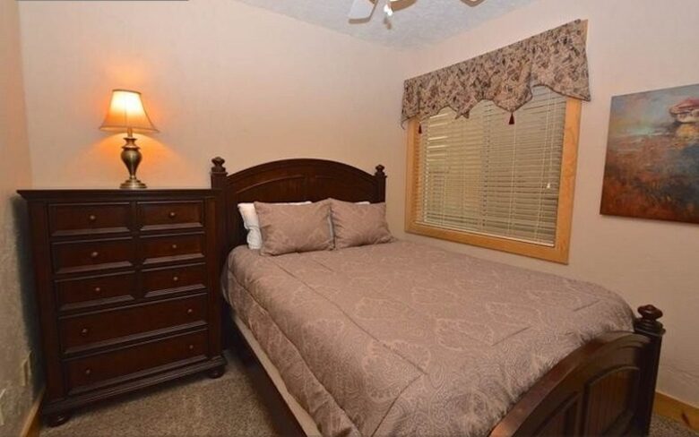 Chateau Lauren - Shaver Lake, California