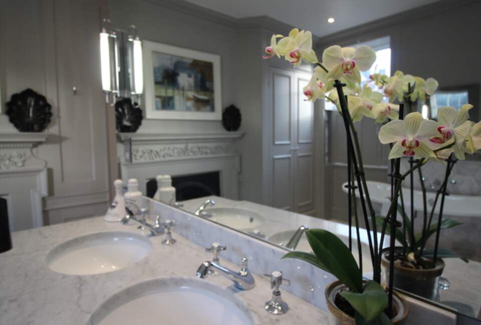 Huge 18th Century Georgian London Townhouse (R) - London, United Kingdom