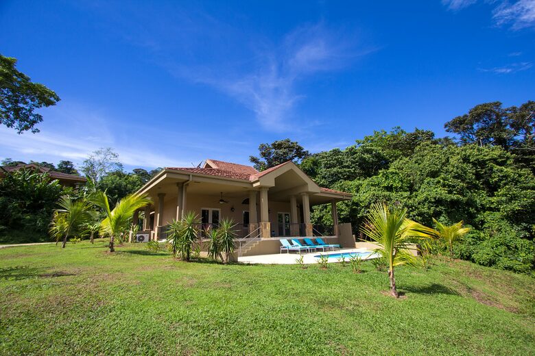 Red Frog Beach - 3 Bedroom Residence - Casa Viscaina, Villa 67 - Isla Bastimentos, Panama