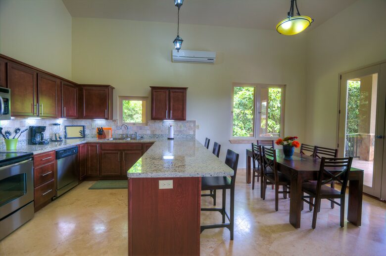 Red Frog Beach - 3 Bedroom Residence - Casa Viscaina, Villa 67 - Isla Bastimentos, Panama