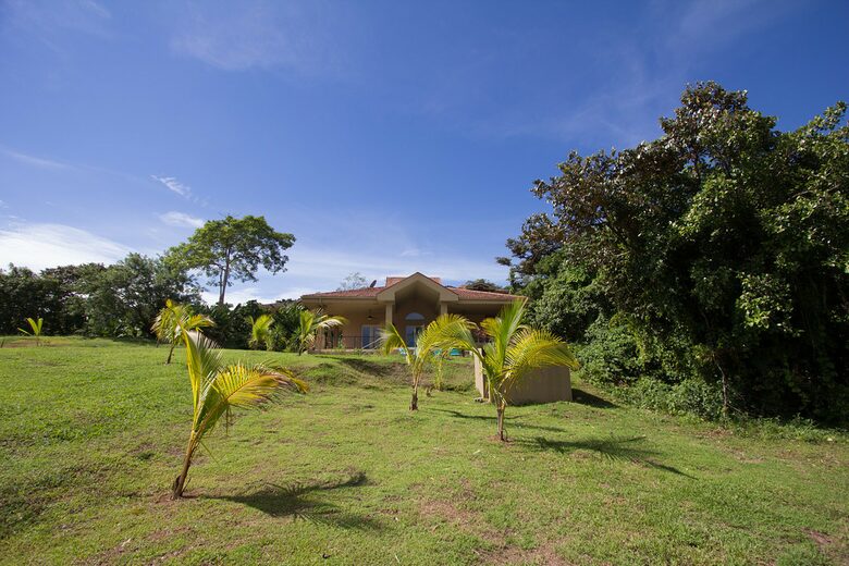 Red Frog Beach - 3 Bedroom Residence - Casa Viscaina, Villa 67 - Isla Bastimentos, Panama