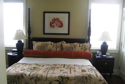 Valentines Residences, Resort & Marina - Harbour Island, Bahamas