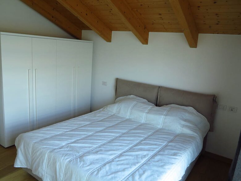 Modern Retreat at Lake Como, Italy - Bellano, Italy