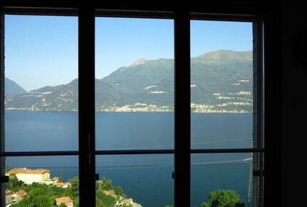 Modern Retreat at Lake Como, Italy - Bellano, Italy