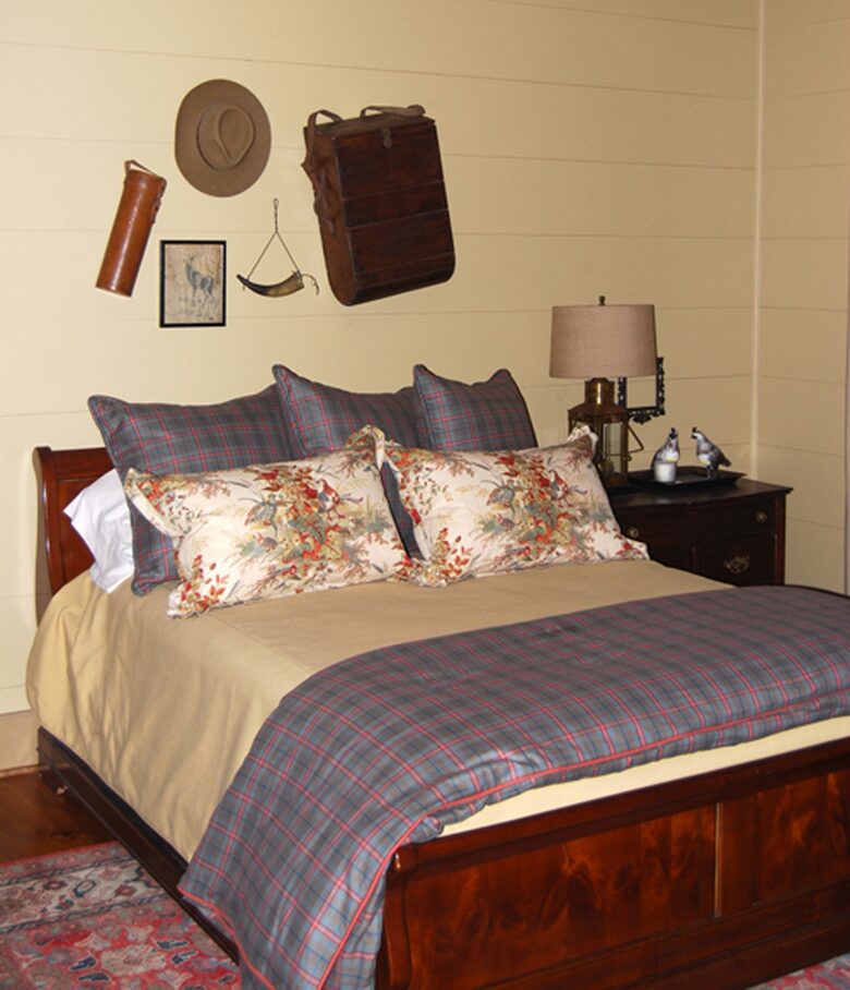 Rustic Retreat on Lake Keowee - Salem, South Carolina