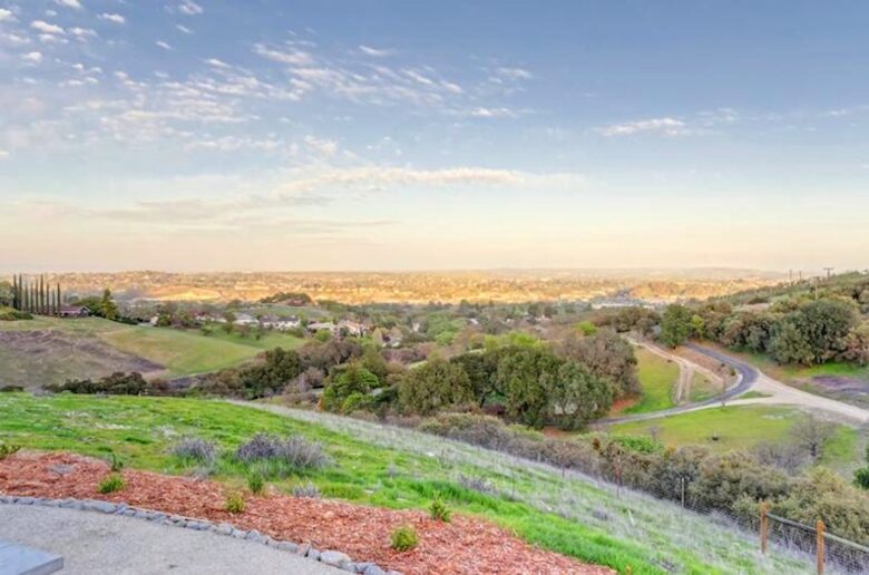 Illumination Ridge: visit Paso Robles in Style! - Paso Robles, California