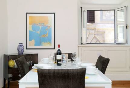 The Spanish Steps Apartment on Via della Mercede - Rome, Italy