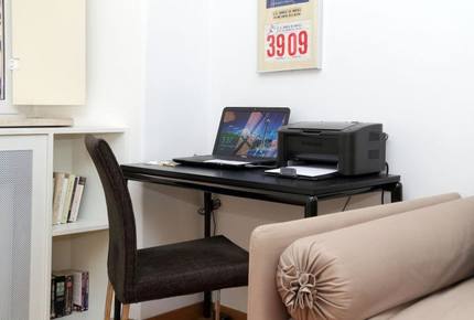 The Spanish Steps Apartment on Via della Mercede - Rome, Italy