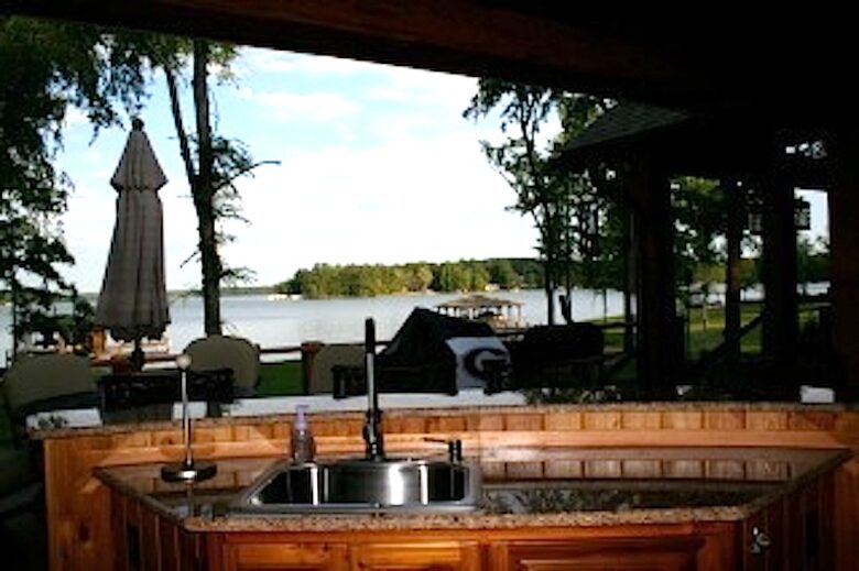 Hurt's Hideaway - Lake Sinclair, Georgia