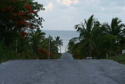 Governor's Harbour Apartment - Governors Harbour, Bahamas