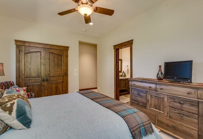 Two Cabins in Summit County - Silverthorne, Colorado