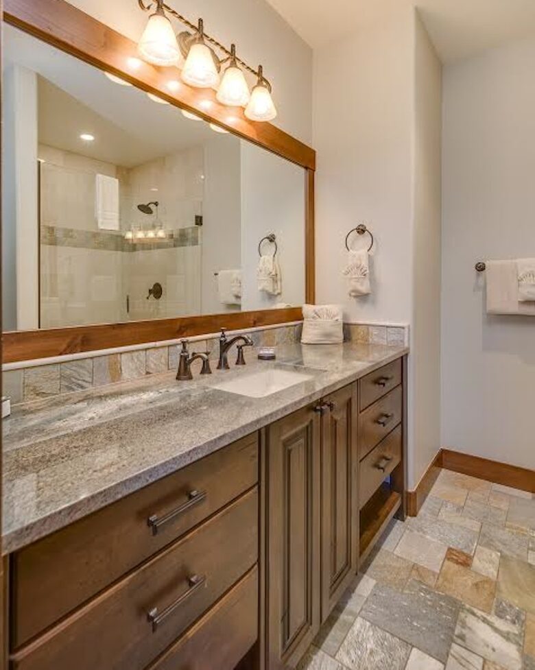 Two Cabins in Summit County - Silverthorne, Colorado