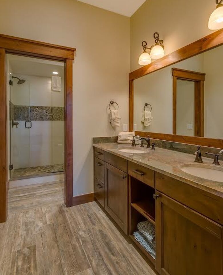 Two Cabins in Summit County - Silverthorne, Colorado