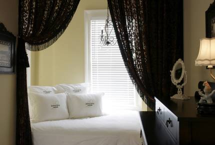 Washington Square Home - Savannah, Georgia