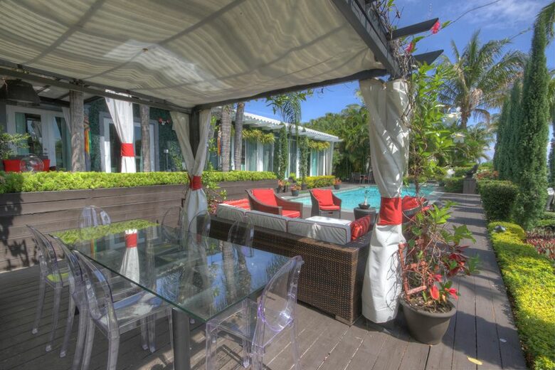Waterfront Villa with Dock Near South Beach - Miami, Florida