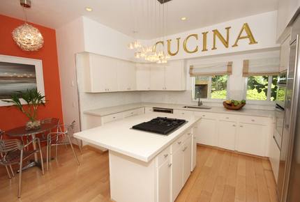 Waterfront Villa with Dock Near South Beach - Miami, Florida