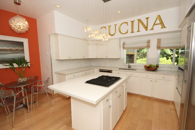 Waterfront Villa with Dock Near South Beach - Miami, Florida