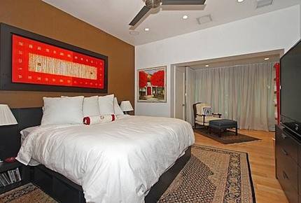 Waterfront Villa with Dock Near South Beach - Miami, Florida