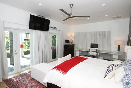 Waterfront Villa with Dock Near South Beach - Miami, Florida