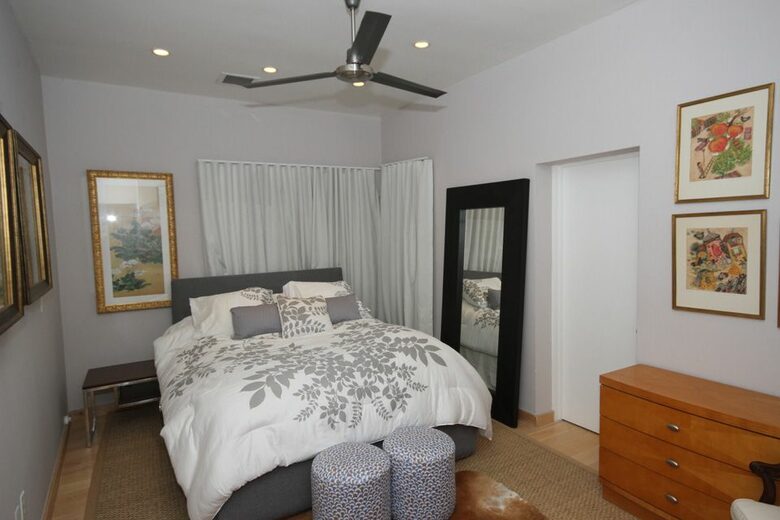 Waterfront Villa with Dock Near South Beach - Miami, Florida