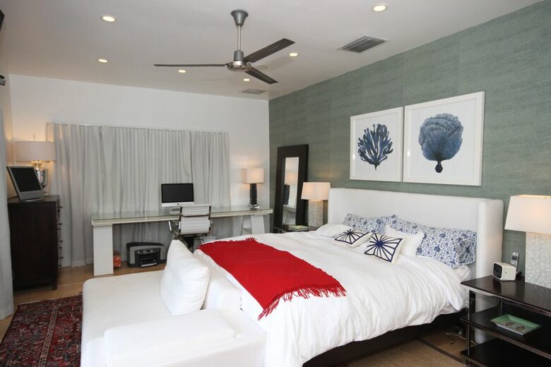 Waterfront Villa with Dock Near South Beach - Miami, Florida