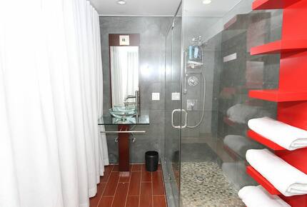 Waterfront Villa with Dock Near South Beach - Miami, Florida