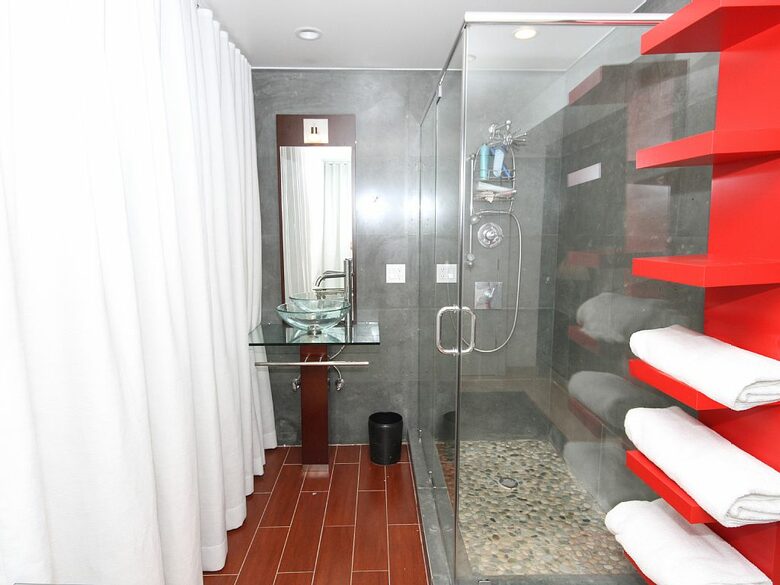 Waterfront Villa with Dock Near South Beach - Miami, Florida