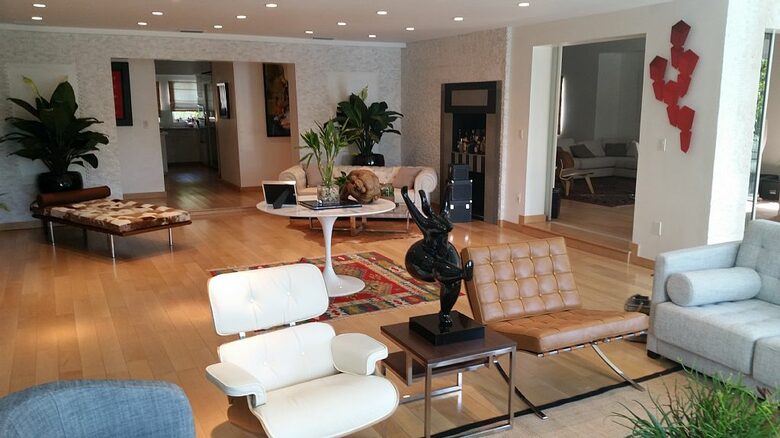 Waterfront Villa with Dock Near South Beach - Miami, Florida