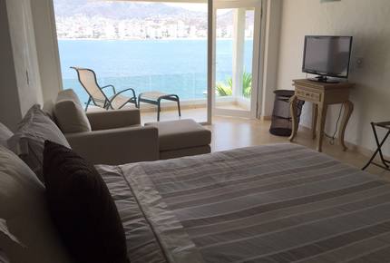 Villa Ammen, Beach Club Villa - Acapulco, Mexico