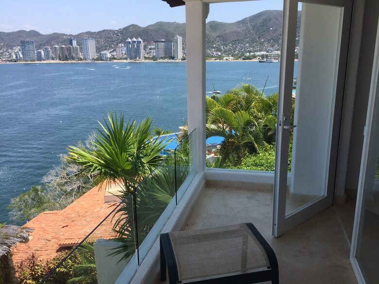 Villa Ammen, Beach Club Villa - Acapulco, Mexico