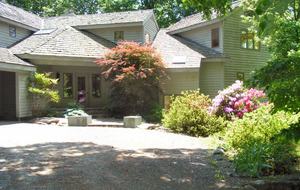 Tall Oaks Lodge, Wintergreen Resort VA - Nellysford, Virginia