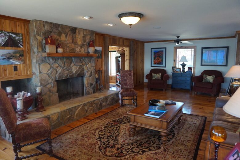 Lakefront Home on Lake Murray - Gilbert, South Carolina