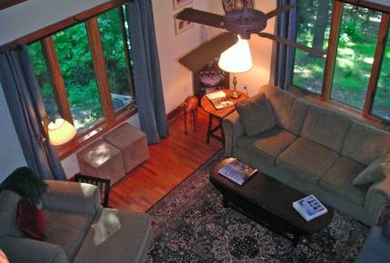 Tall Oaks Lodge, Wintergreen Resort VA - Nellysford, Virginia