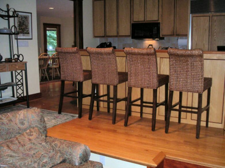 Tall Oaks Lodge, Wintergreen Resort VA - Nellysford, Virginia