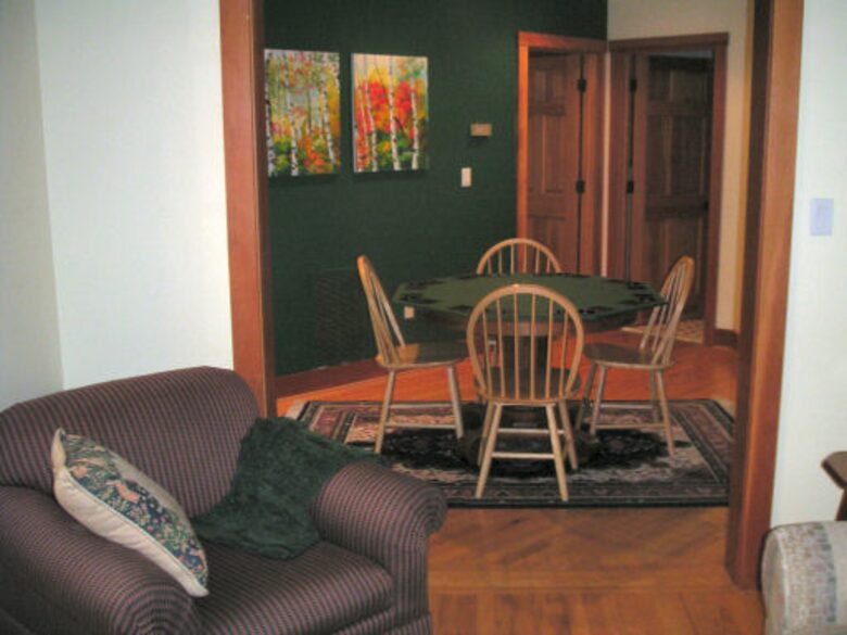 Tall Oaks Lodge, Wintergreen Resort VA - Nellysford, Virginia