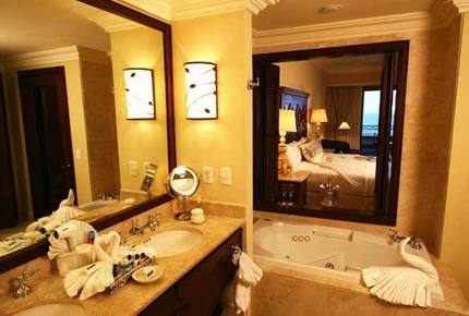 Pueblo Bonito Sunset Beach- Super Executive Suite - Cabo San Lucas, Mexico