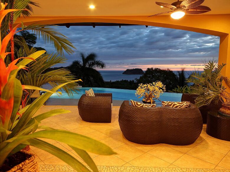 Luxury Ocean View Villa with 5 Star Personalized Service - Playa Samara, Costa Rica
