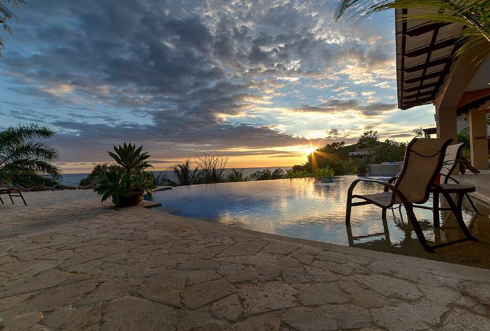 Luxury Ocean View Villa with 5 Star Personalized Service - Playa Samara, Costa Rica