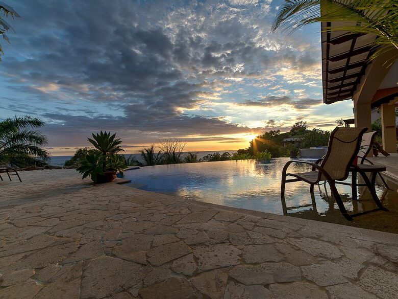 Luxury Ocean View Villa with 5 Star Personalized Service - Playa Samara, Costa Rica