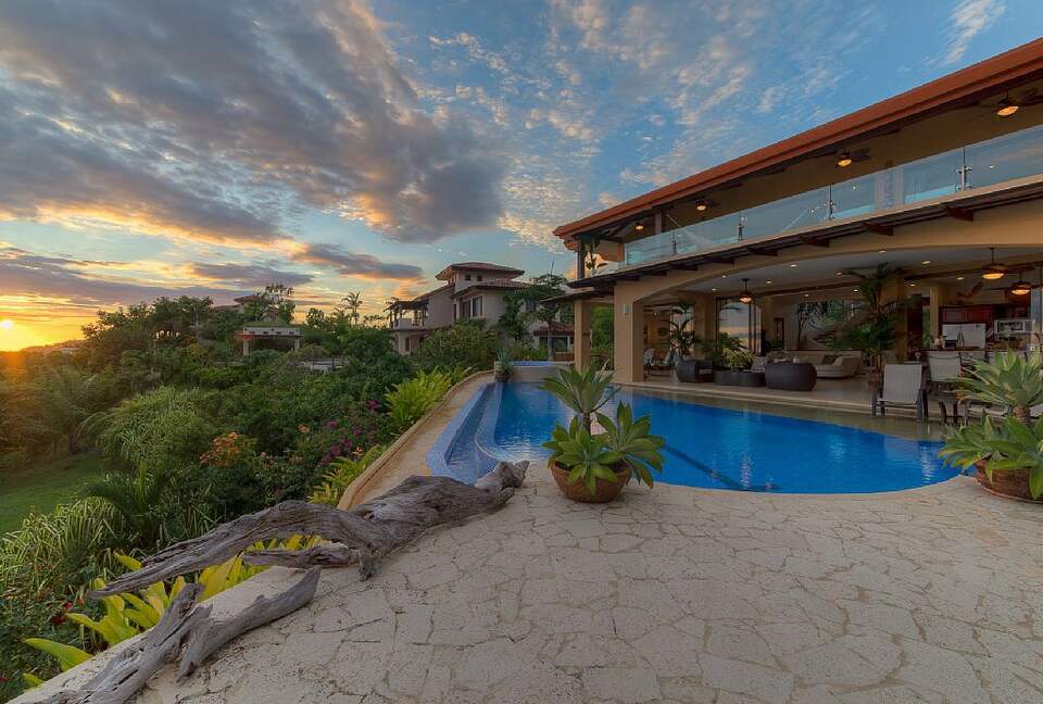 Luxury Ocean View Villa with 5 Star Personalized Service - Playa Samara, Costa Rica