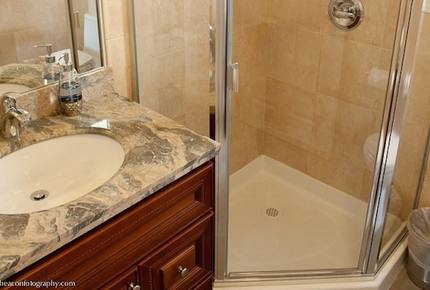 Telegraph Vista Penthouse - San Francisco, California