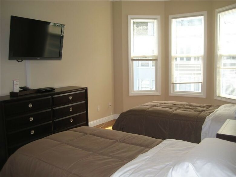 Telegraph Vista Penthouse - San Francisco, California